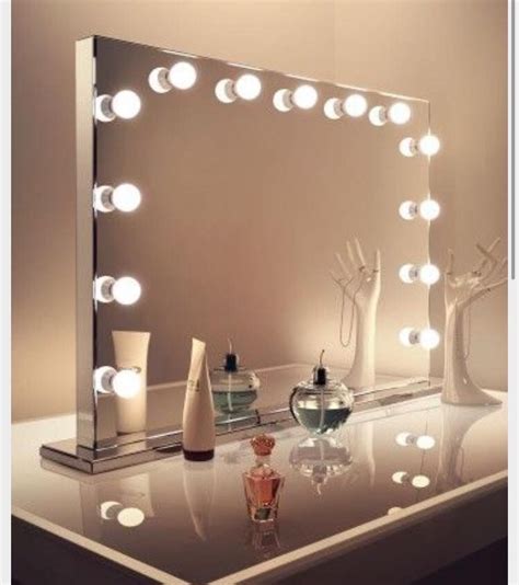 https://www.facebook.com/prepina/posts/1092798010819583:0 | Hollywood mirror with lights ...