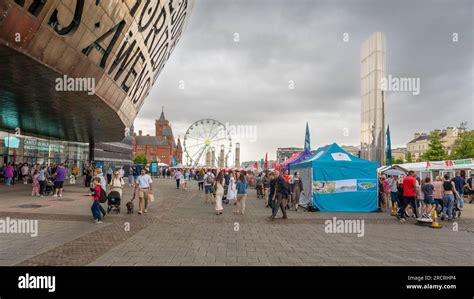 Crowds in Cardiff Bay enjoying a food festival, July 2023 Stock Photo - Alamy