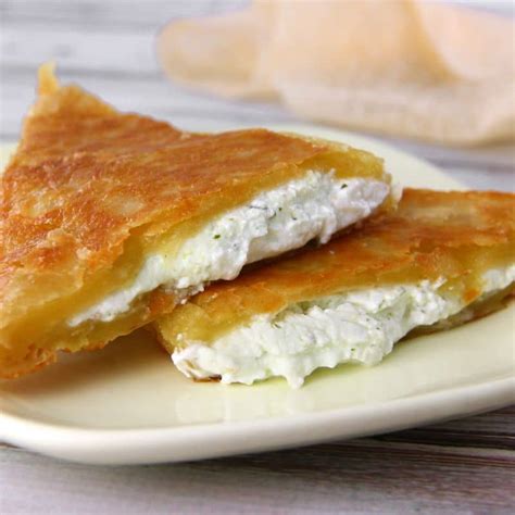 Tiropita - Triangle Greek Feta pies 5x200gr | Agora Greek Delicacies