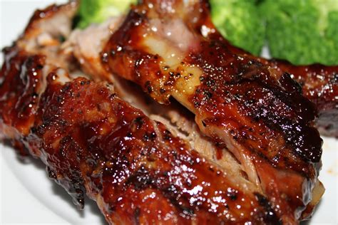 Mae's Kitchen: Baby Back Ribs with Homemade BBQ Sauce