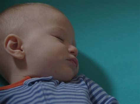 Crea una rutina para dormir a tu bebé (video) | BabyCenter