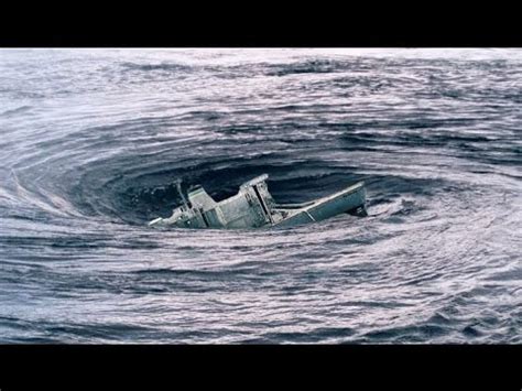 Massive Boat Sinks In Ocean Whirlpool !! - YouTube