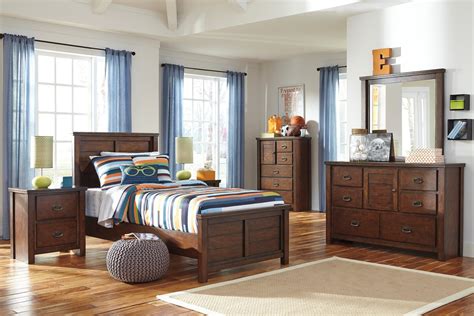 Ladiville Twin Panel Bed from Ashley (B567-53-83) | Coleman Furniture