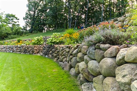 Retaining and Boulder Walls | Michigan Landscape Professionals