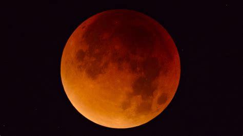 Why Is the Moon Red During a Lunar Eclipse?