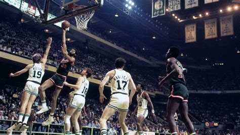 Top Moments: Kareem Abdul-Jabbar's skyhook wins double OT thriller in ...