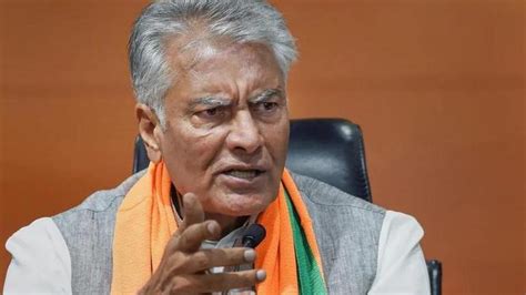 BJP's Punjab chief Jakhar alleges AAP govt pasted stickers on martyrs' memorial stones- Republic ...