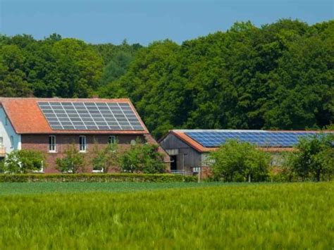 Solar Panels For Homesteading (What You Need To Know, Plus 7 Best Solar Panels) - The Small Town ...