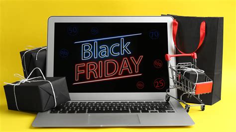 Black Friday: Online shopping grows as in-store sales dwindle | ITWeb