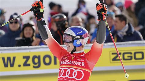 Alpine skiing: Marco Odermatt dominates giant slalom in Val d’Isere