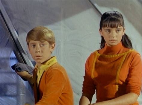 Will Robinson and Penny Robinson: Lost In Space. Great show 1960's. | Lost in space, Space tv ...