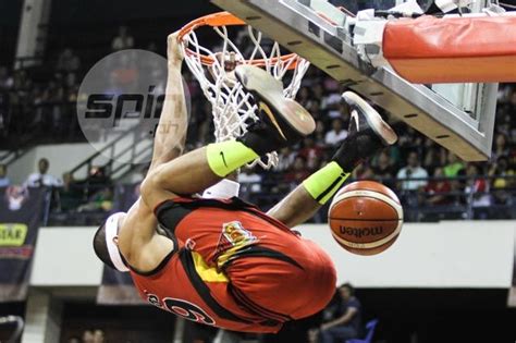 Arwind Santos says new twist to 'Spiderman dunk' his treat to the fans | SPIN.ph