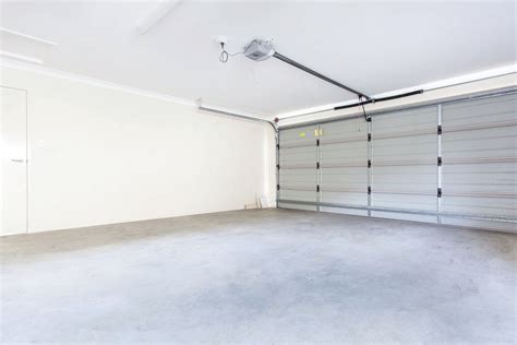 Professional Garage Cleaning Services in Phoenix, Arizona