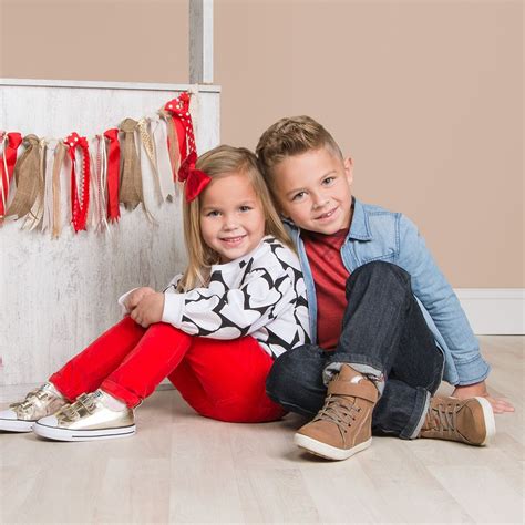 JCPenney Portraits - Professional Studio Photography | Jcpenney portraits, Kids photoshoot ...