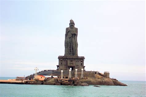 Thiruvalluvar Statue, Kanyakumari | History & Review