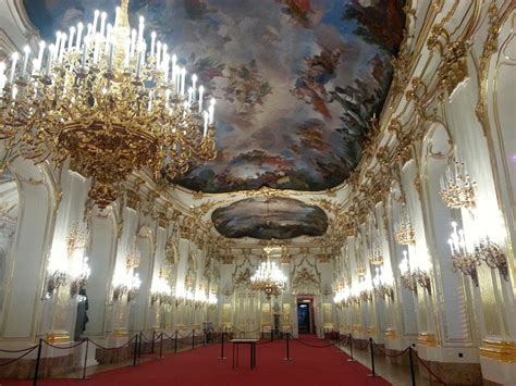 How to visit the Schonbrunn Palace in Vienna, Austria – travel drafts