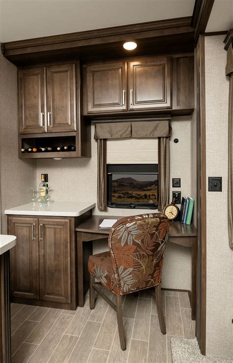 Keystone Alpine 320MK Interior Gypsy Living, Rv Living, Tiny Living, Rv Interior, Interior ...