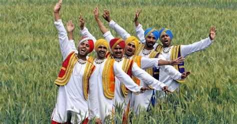 The History And Meaning Behind Vaisakhi, Sikh Springtime Festival | HuffPost