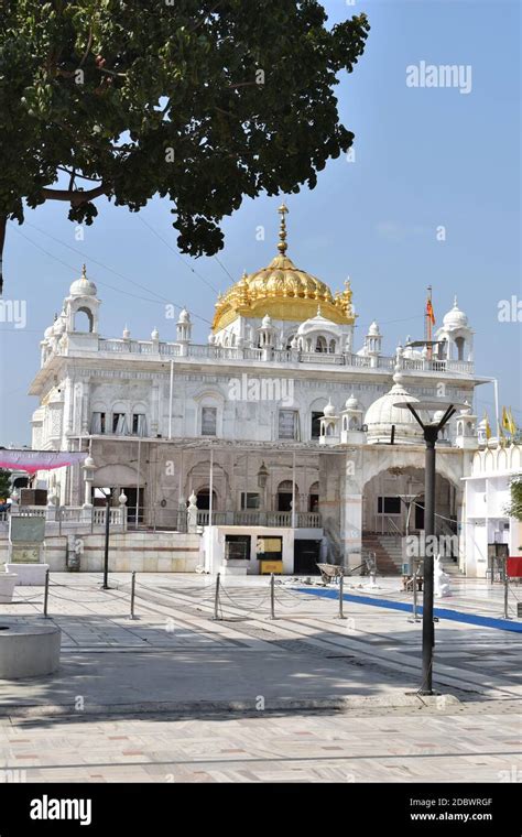 Sikh gurudwara nanded india hi-res stock photography and images - Alamy