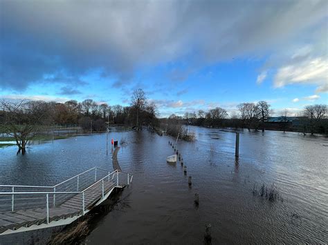 York floods: 30+ pictures showing where the river has reached today ...