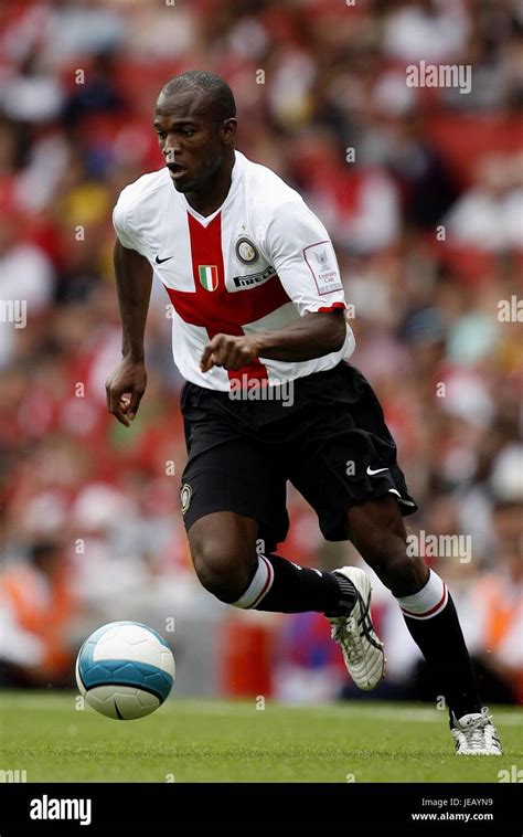 DAVID SUAZO INTER MILAN EMIRATES STADIUM LONDON ENGLAND 28 July 2007 ...