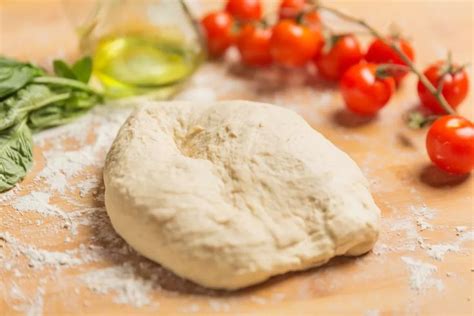 Make Sure You're Using the Right Flour for Your Pizza Dough | Making pizza dough, Pizza dough ...