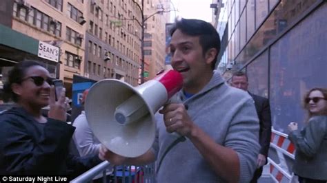 Lin Manuel Miranda Treats Fans To Pizza At SNL - Times Square Chronicles