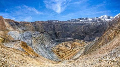 The World’s 5 Largest Open-Pit Mines | iseekplant