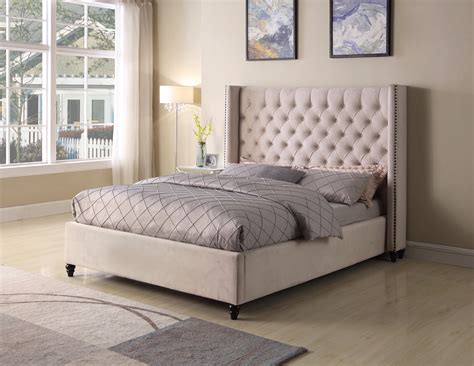 Best Master Furniture Holland Beige Tufted Wingback Platform Bed, King ...