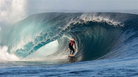 Best Surfing Beaches in Lanzarote - Bluetabu.com