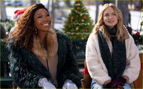 Netflix's Christmas Slate Kicks Off with Brandy's 'Best. Christmas. Ever' - Watch the Trailer ...