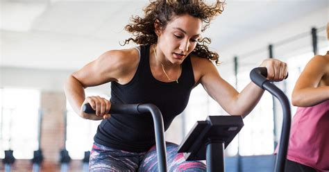 Elliptical Workout: How to Use an Elliptical for Interval Training