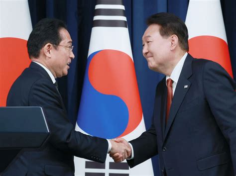 Japan, South Korea leaders to cooperate on security amid North Korea threat