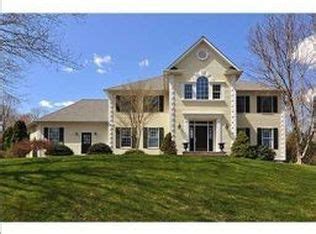 Traditional Kitchen with L-shaped & Kitchen island in East Greenwich, RI | Zillow Digs | Zillow