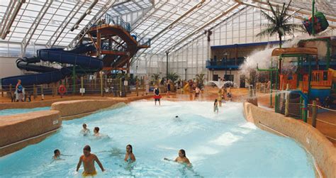 Welcome to the Americana Waterpark (Waves Indoor Waterpark) in Niagara ...