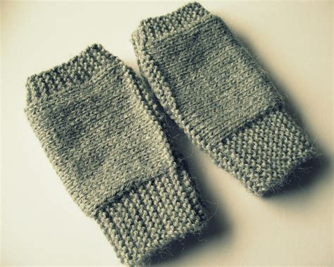 eclectic me: Easy Fingerless Mitts....