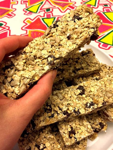 Easy Homemade Nut-Free Granola Bars Recipe – Melanie Cooks