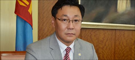 Mongolia parliament votes out PM, cabinet