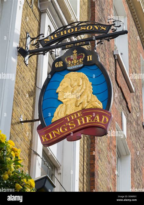 King's Head pub sign, London, England Stock Photo - Alamy