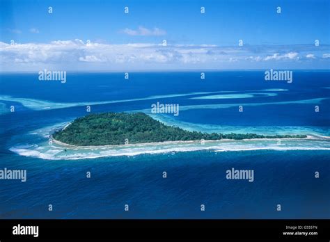 Marshall Islands, Micronesia: a coral islet that is part of Jaluit ...