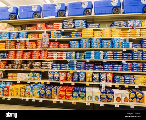 Food Lion Grocery Store in South Carolina, USA Stock Photo - Alamy