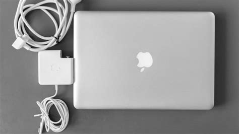 How to Fix Your MacBook That Randomly Shuts Down | Lifehacker