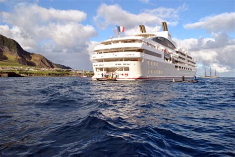 Tristan da Cunha Shipping News: Le Lyrial takes aboard Tristan passengers