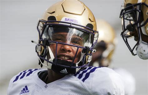 Projecting the UW Huskies’ offensive depth chart ahead of the season ...