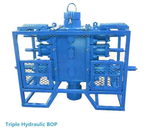 Wireline Valve Wellhead Pressure Control Equipment Triple Hydraulic BOP