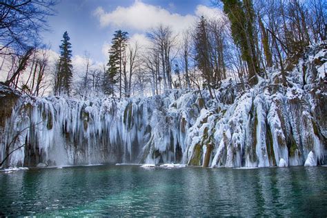 9 otherworldly winter wonderlands | Plitvice lakes, Plitvice lakes ...