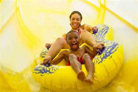 Indoor Water Park Near Chicago: Top 6 Options for Family Fun - Addicted ...