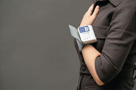 Best Wrist Blood Pressure Monitor in 2020 Complete Reviews with ...