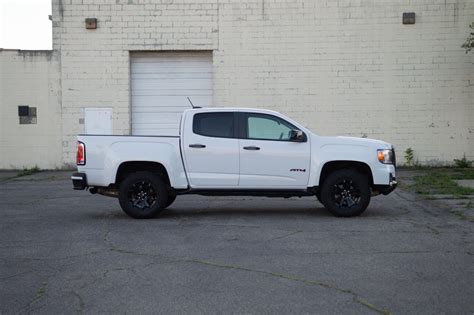 2021 GMC Canyon AT4 is ready for the rough stuff - CNET