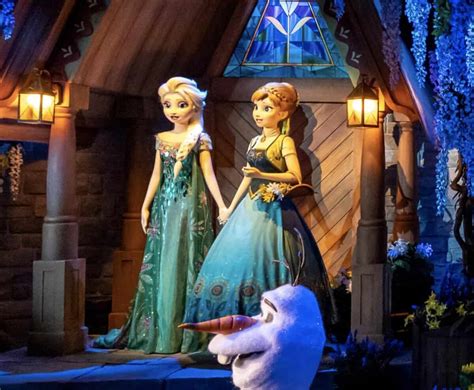 Photos Reveal New Disney Princess Castle Coming to Life - Inside the Magic